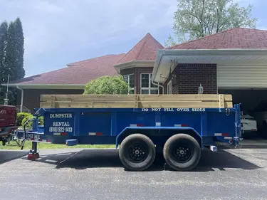 10-yard rubber wheel dumpster